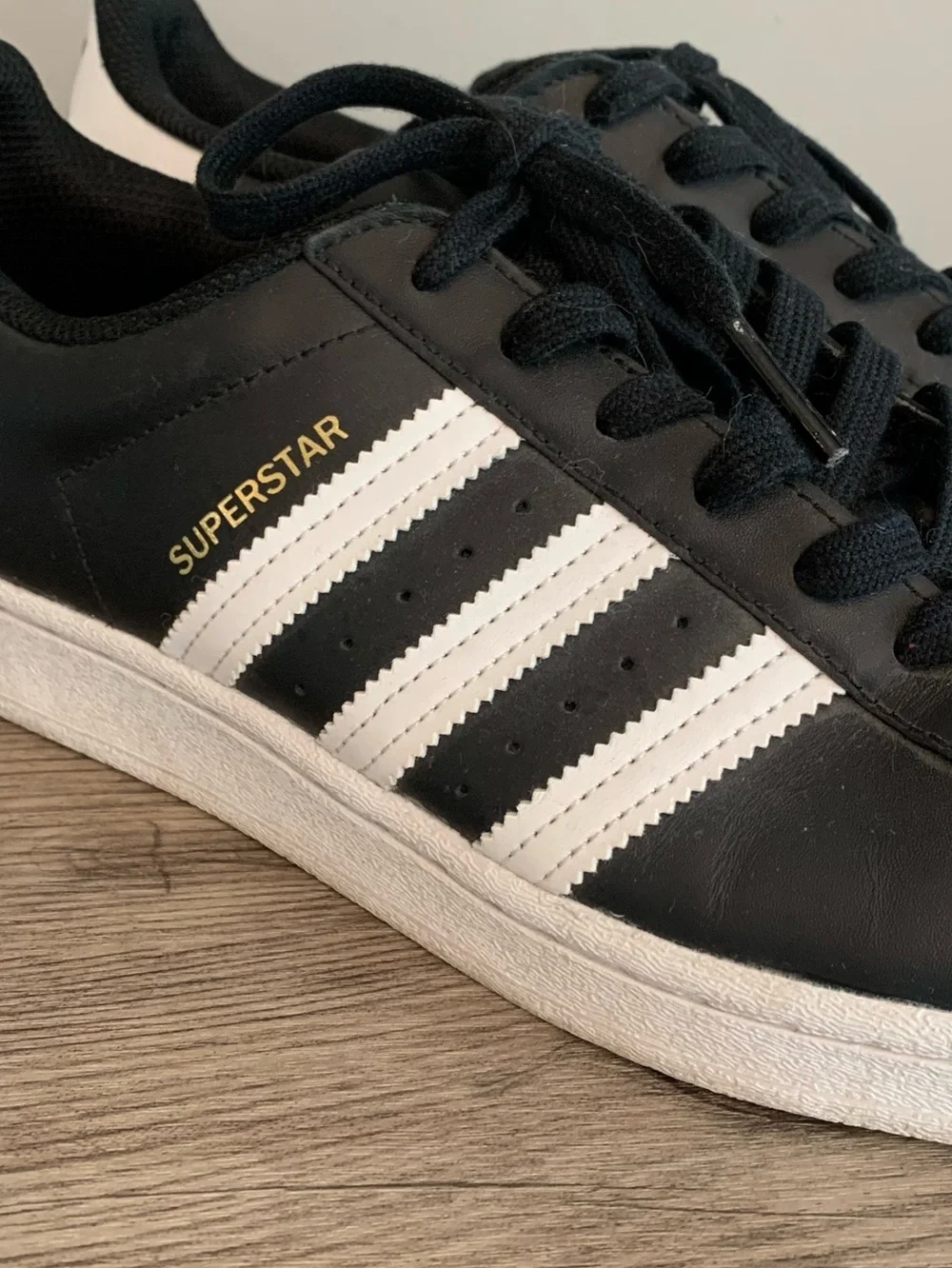 Adidas Women's Superstar Sneakers Core Black Cloud White Lace-Up Shoes 9.5